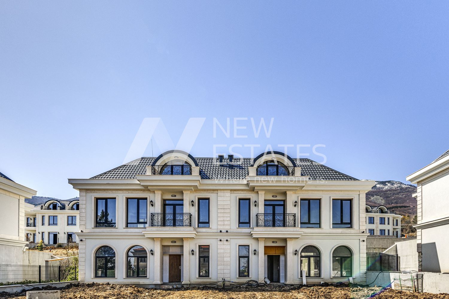 Луксозен комплекс от затворен тип в квартал Драгалевци