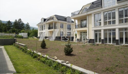 Луксозни къщи в затворен комплекс