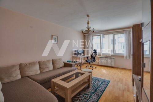 Тристаен апартамент в кв. Белите Брези